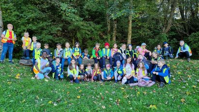 Wandertag_Gruppenfoto_2a_und_2b